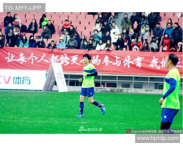 足球明星品尝中国月饼的独特体验与文化交流之旅